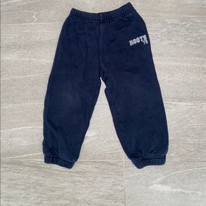 Roots sweats size 2T